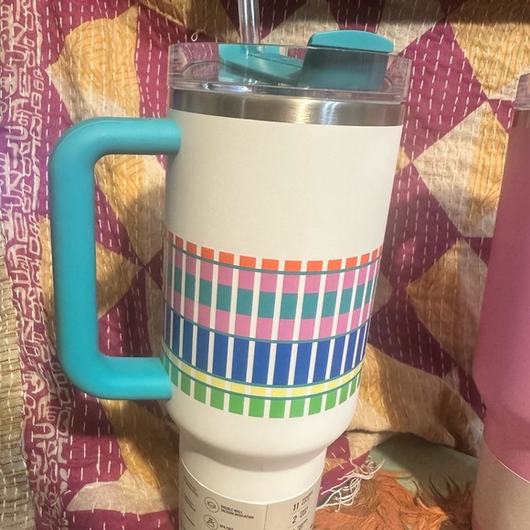 Stanley x Target exclusive summer plaid and periwinkle 40 oz adventure quencher! - Picture 11 of 12